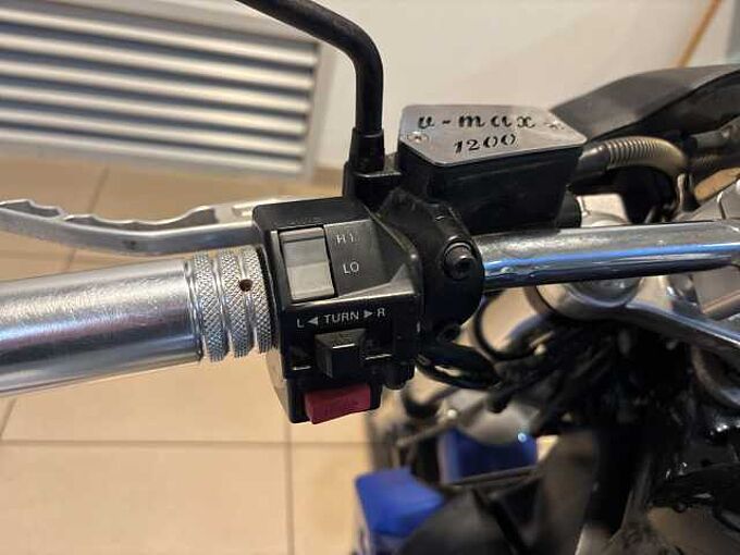 Yamaha V Max 1200 