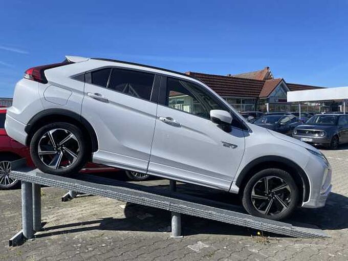 Mitsubishi Eclipse Cross Plug-In Hybrid 4WD Plus Select