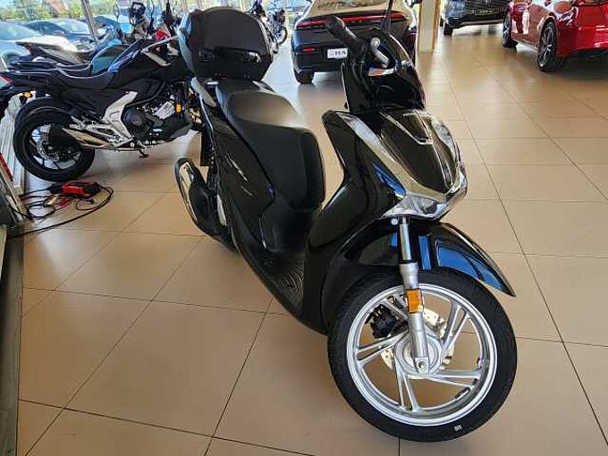 Honda SH150AD inkl. Smart Top Box SH150
