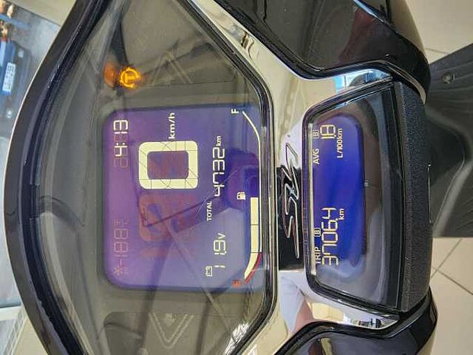 Honda SH150AD inkl. Smart Top Box SH150