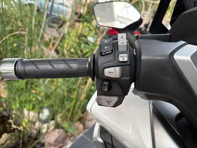 Honda NSS 350 Forza ABS 