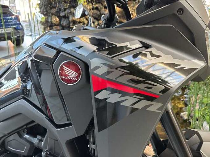 Honda CRF1100L Africa Twin DCT  2025 