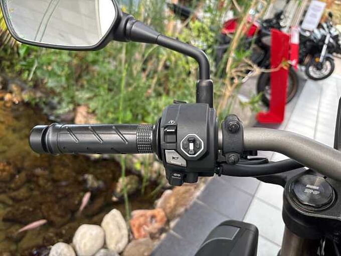 Honda CB650 R ABS  E-Clutch Vorf&uuml;hrer 