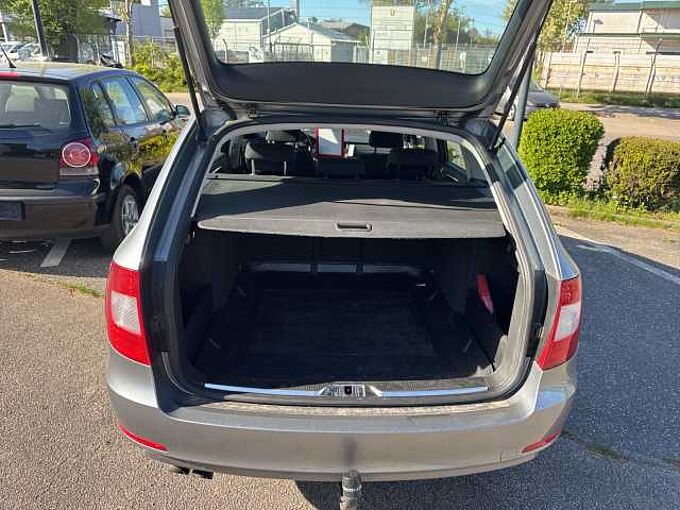 SKODA Superb II Combi Diesel 2.0 TDI PD Comfort