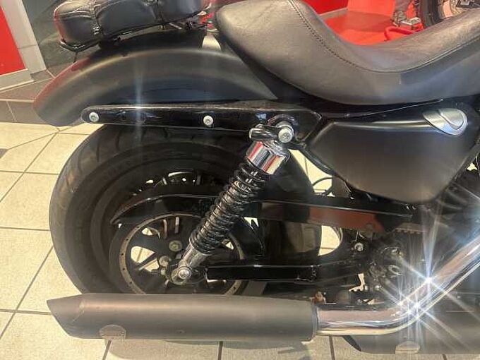 Harley-Davidson XL 883 N Sportster Iron 