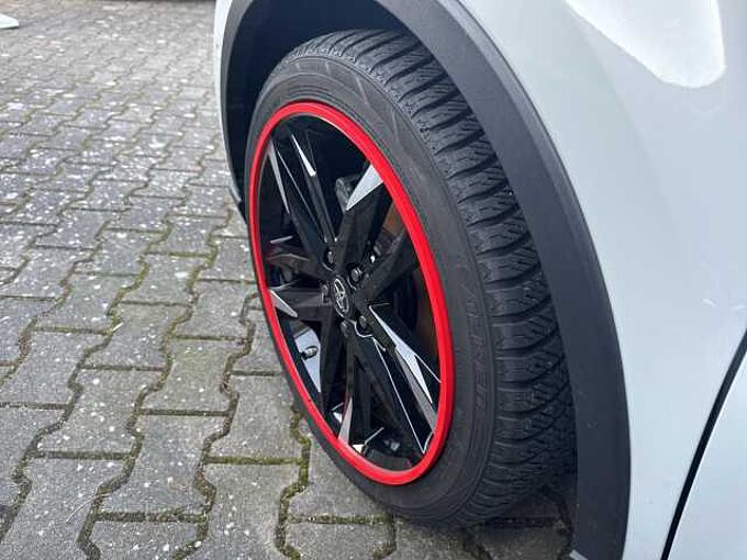 Toyota C-HR Hybrid 2.0 GR Sport