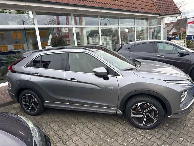 Mitsubishi Eclipse Cross Plug-In Hybrid 4WD Top