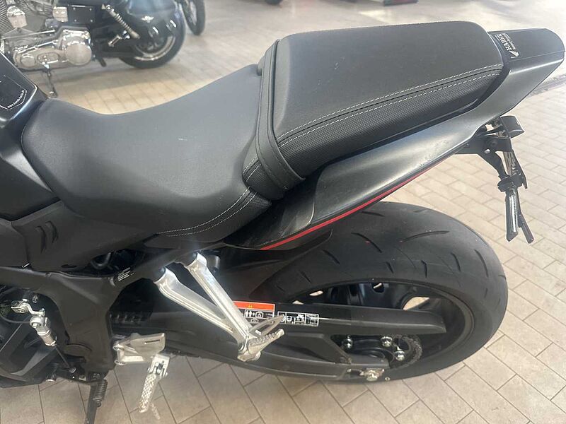 Honda CBR 650 R E-Clutch