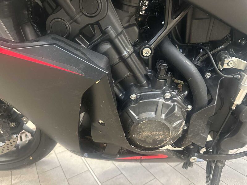 Honda CBR 650 R E-Clutch