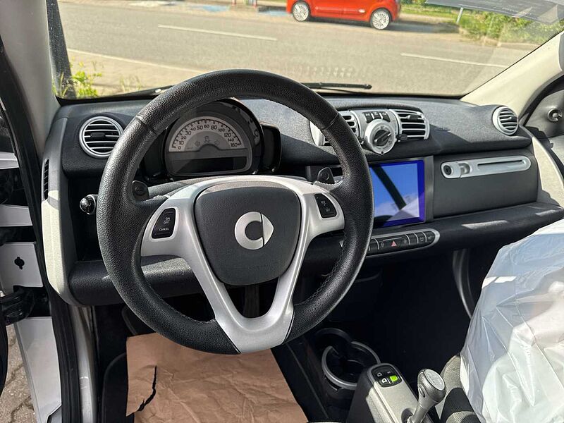 Smart smart fortwo cabrio softouch passion micro hybrid drive