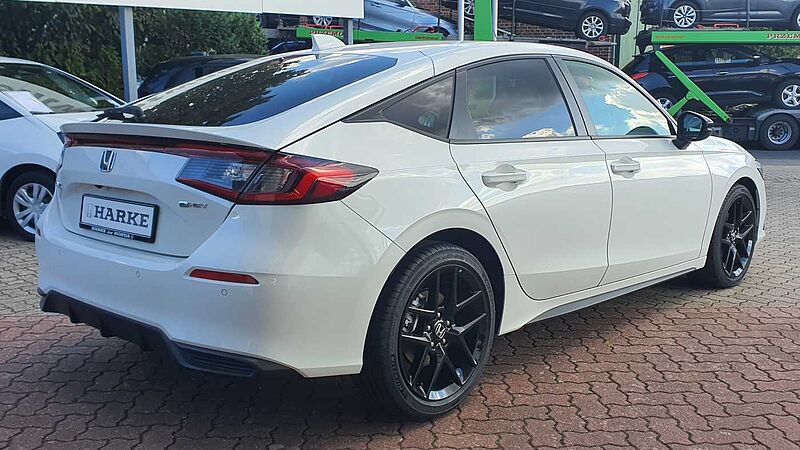 Honda Civic e: HEV 2.0 i-MMD Hybrid Sport