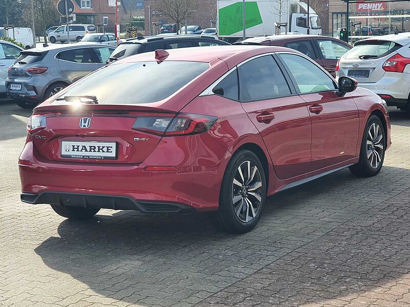 Honda Civic e: HEV 2.0 i-MMD Hybrid Elegance