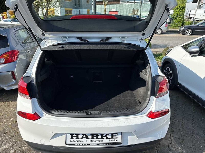 Hyundai i30 1.4 T-GDI DCT Trend