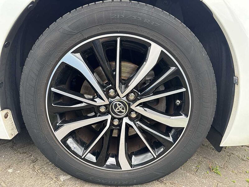 Toyota Avensis Combi Touring Sports 1.8 'Team D'