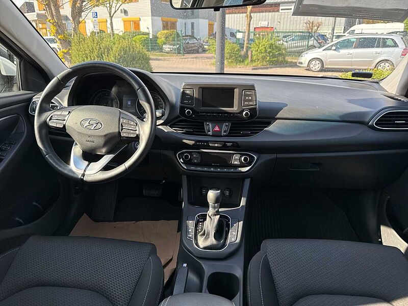 Hyundai i30 1.4 T-GDI DCT Trend