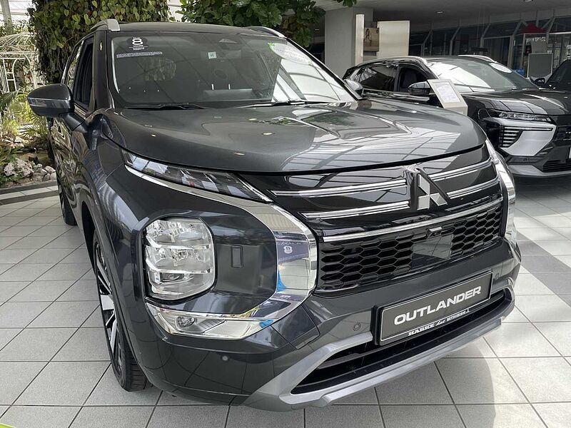 Mitsubishi Outlander Plug-In Hybrid 2.4 4WD Top