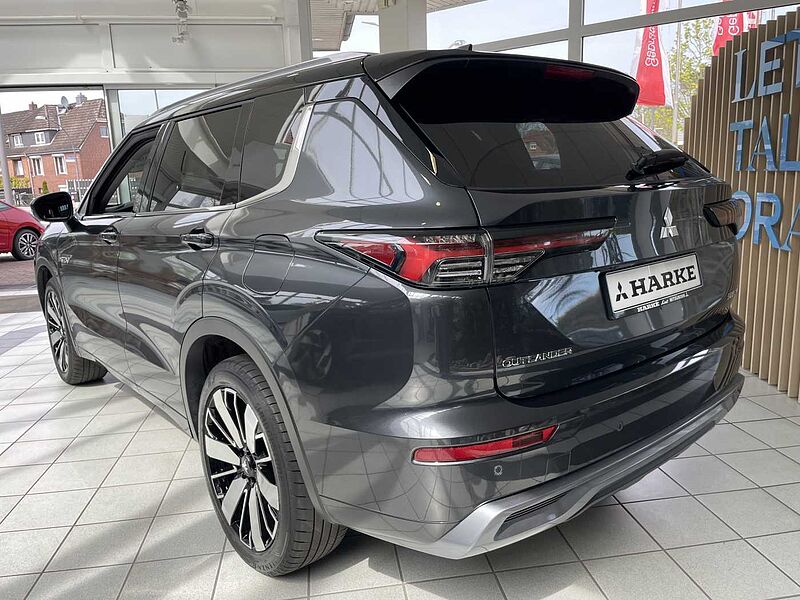Mitsubishi Outlander Plug-In Hybrid 2.4 4WD Top
