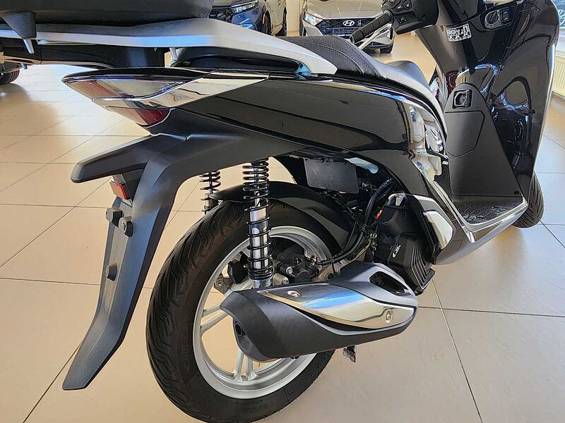 Honda SH150AD inkl. Smart Top Box SH150
