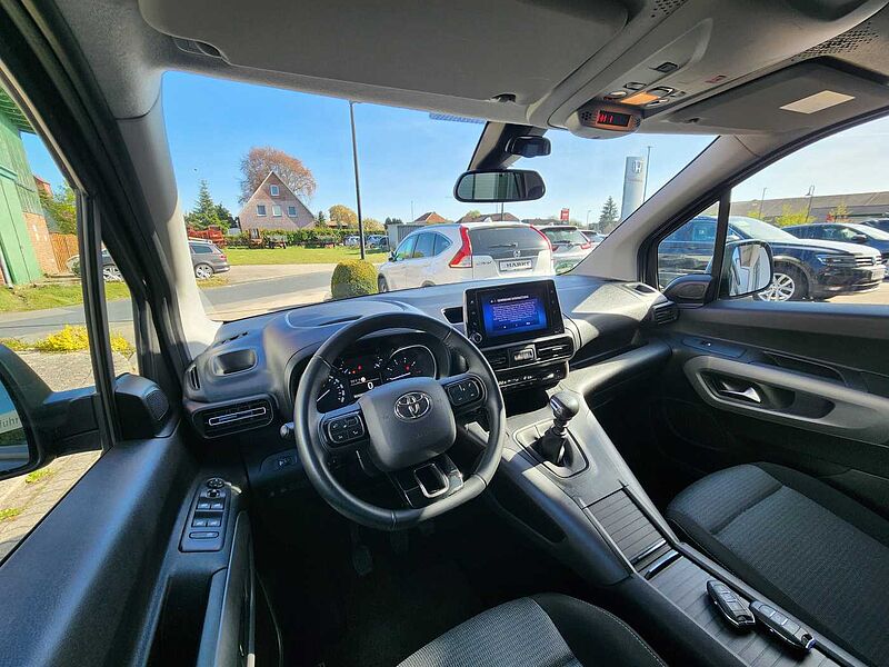 Toyota Proace City Verso 1.2 T L1 Team Deutschld