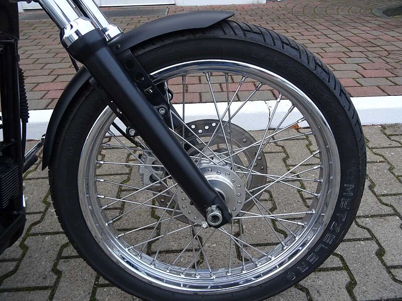 Harley-Davidson XL 1200 V Sportster Seventy Two 72