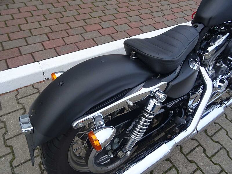 Harley-Davidson XL 1200 V Sportster Seventy Two 72