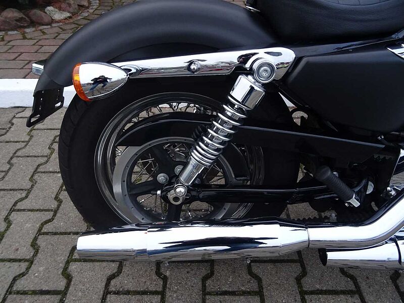 Harley-Davidson XL 1200 V Sportster Seventy Two 72