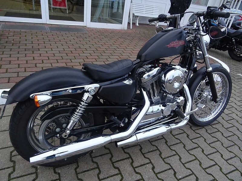 Harley-Davidson XL 1200 V Sportster Seventy Two 72