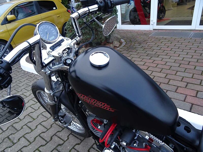Harley-Davidson XL 1200 V Sportster Seventy Two 72