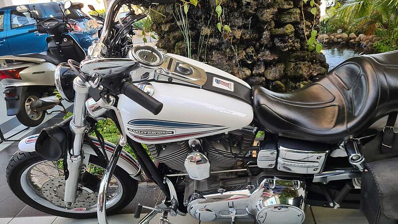 Harley-Davidson Dyna Super Glide 35th Anniversary FXDI 35