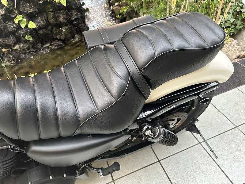 Harley-Davidson Sportster XL 883 N Iron ABS