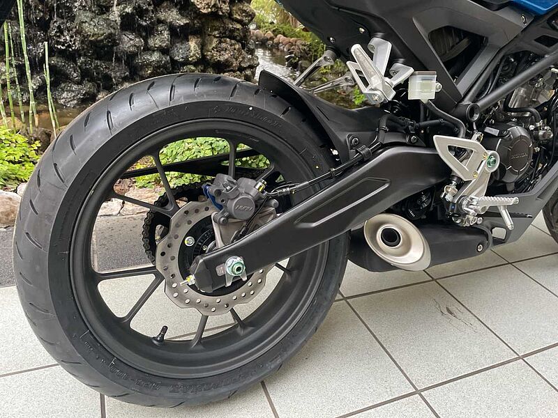 Honda CB125R 2025  6 Jahre Garantie