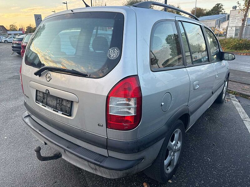 Opel Zafira 1,8 16V Elegance