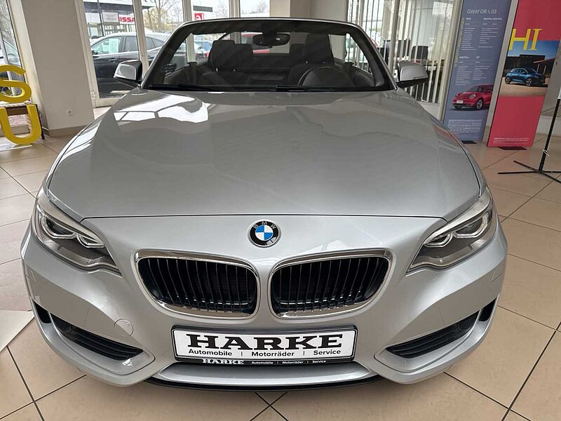 BMW 220i Cabrio Aut. Advantage 2er