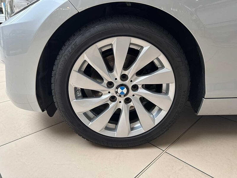 BMW 220i Cabrio Aut. Advantage 2er