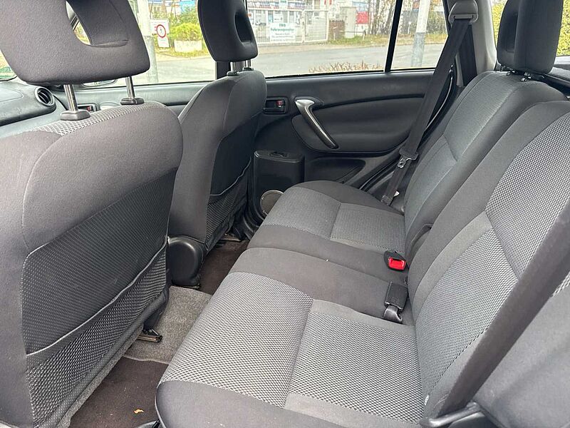 Toyota RAV 4  5-Türer 4 4x4 Sol