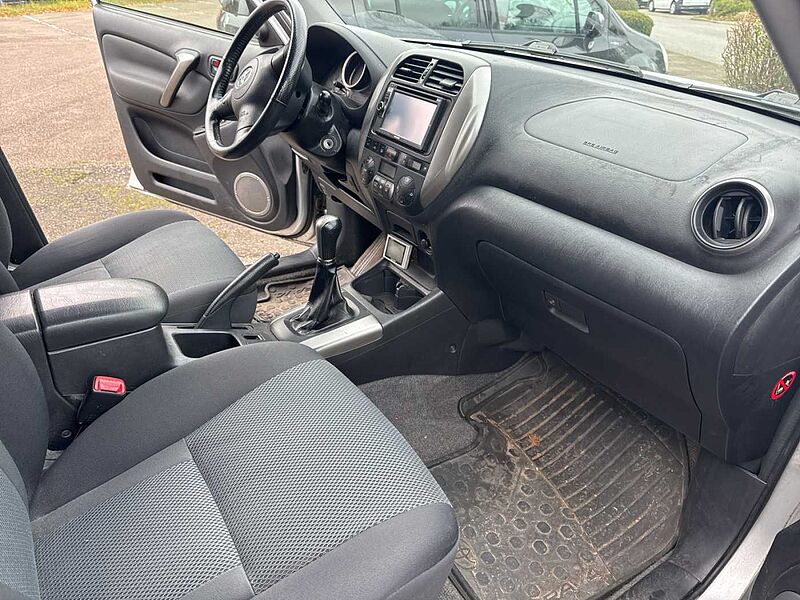 Toyota RAV 4  5-Türer 4 4x4 Sol
