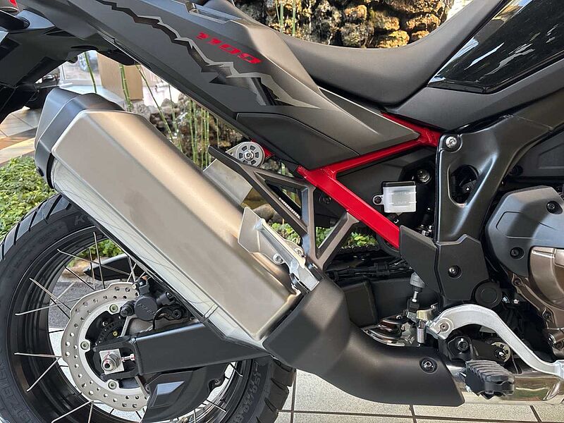 Honda CRF1100L Africa Twin DCT  2025