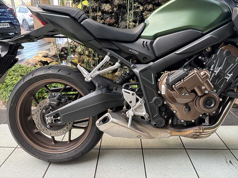 Honda CB650 R ABS  E-Clutch