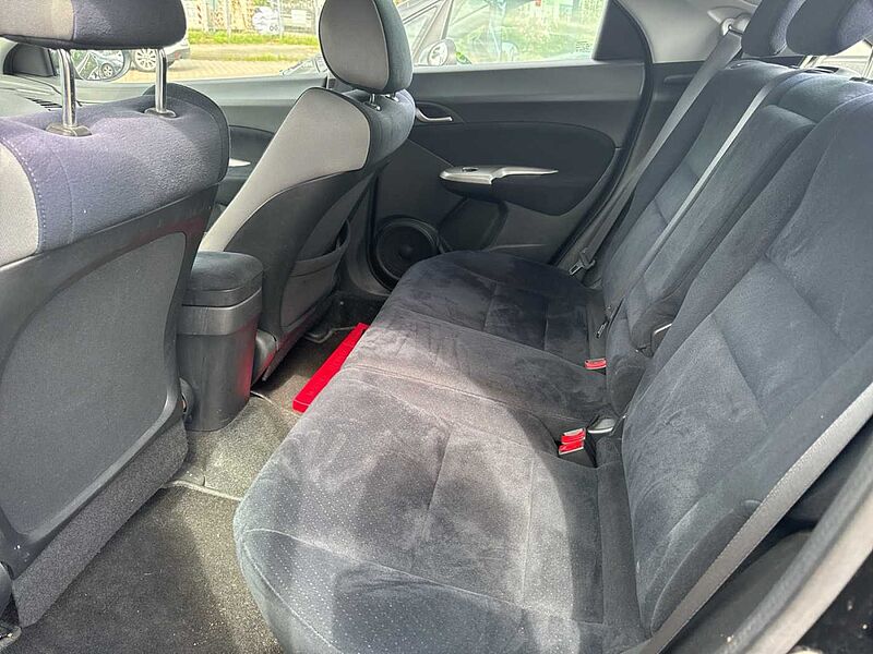 Honda Civic Fließheck  5-Türer 1.4i-DSi Comfort