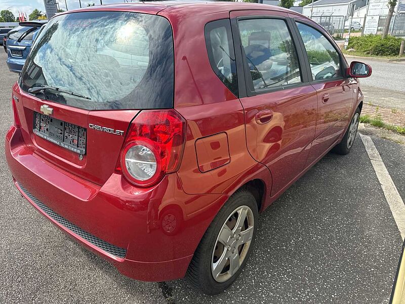 Chevrolet Aveo Fließheck  5-Türer 1.2 LS