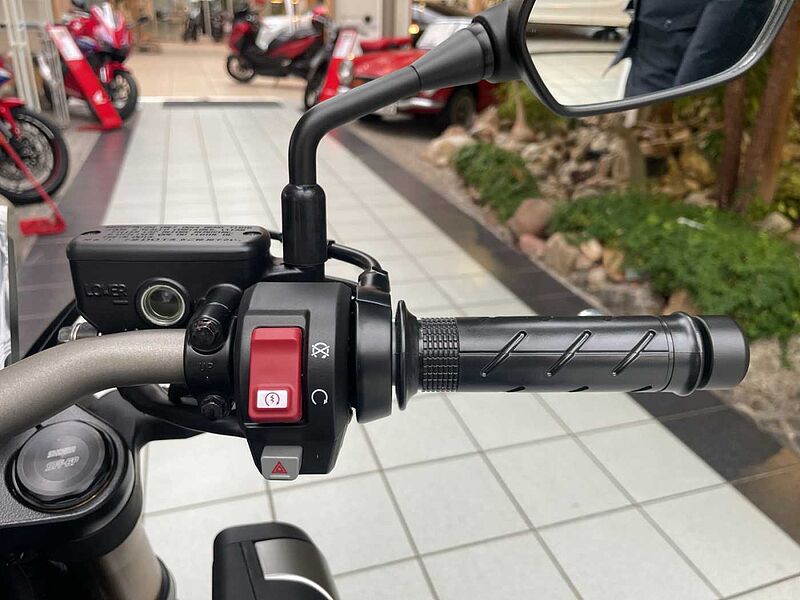 Honda CB650 R ABS  / E-Clutch 6 Jahre Garantie