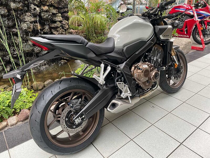 Honda CB650 R ABS  / E-Clutch 6 Jahre Garantie