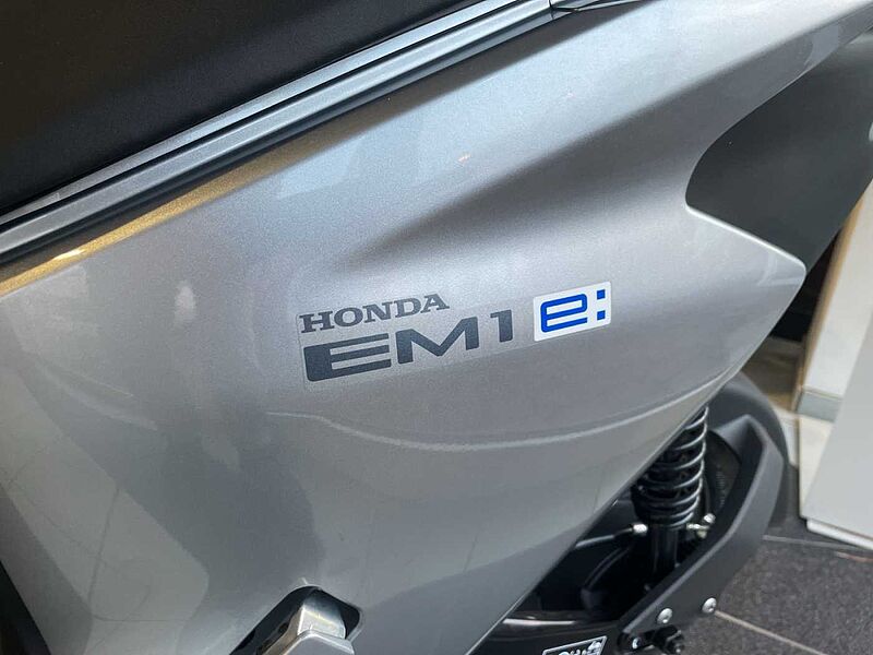 Honda EM1 e
