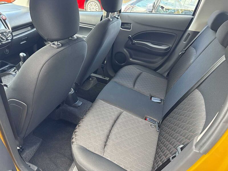 Mitsubishi Space Star 1.2 Select