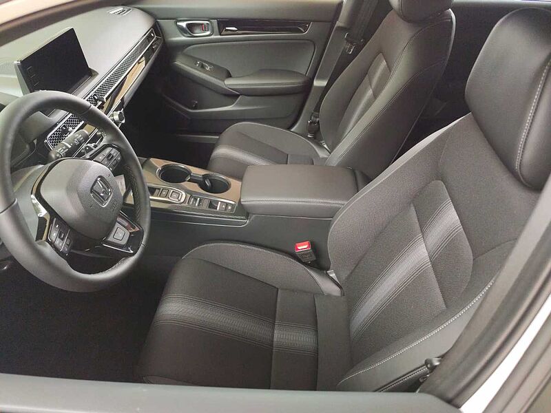 Honda Civic e: HEV 2.0 i-MMD Hybrid Sport