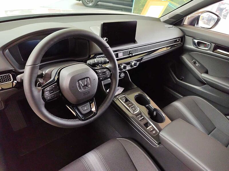 Honda Civic e: HEV 2.0 i-MMD Hybrid Sport