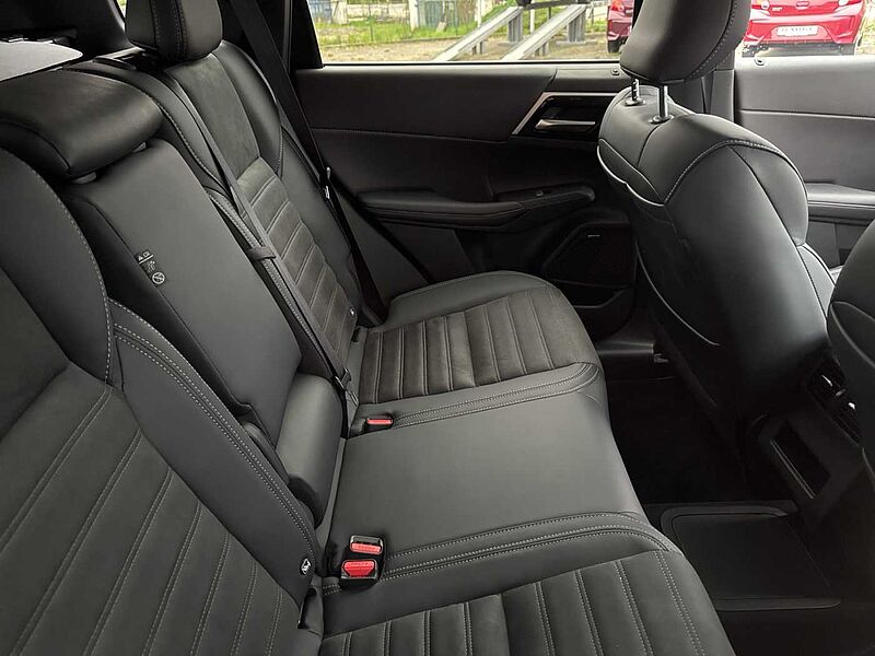 Mitsubishi Outlander Plug-In Hybrid 2.4 4WD Intro Edition