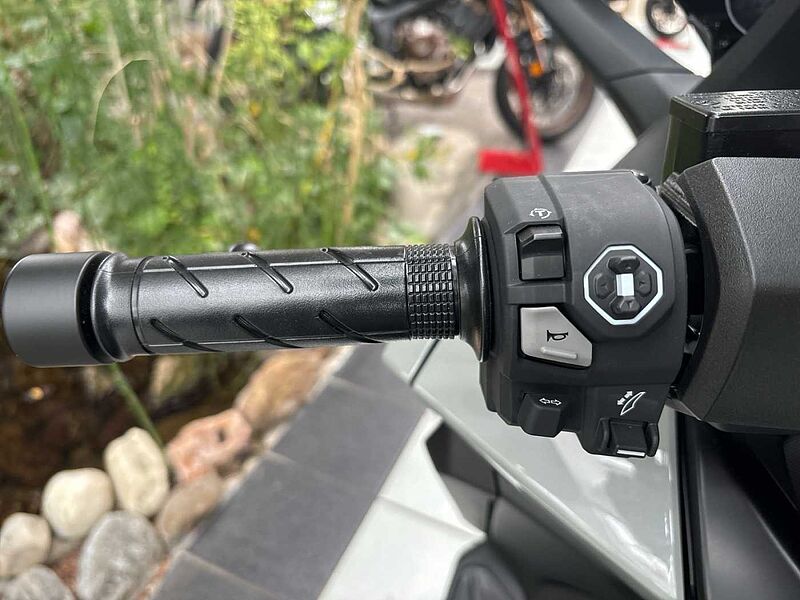 Honda Forza 125 2025 6 Jahre Garantie